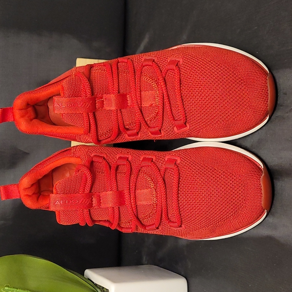 Men's Aldo's Mx  Red Knit  Sz. 10